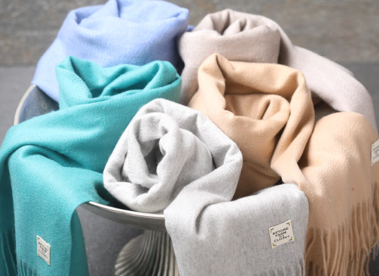 パステルカラーのストール